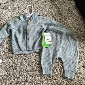 Cutest sweater set!